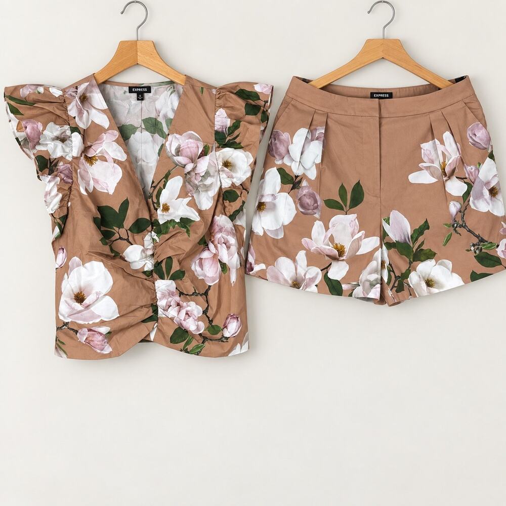 Express Brown Floral Shorts and Top Set Romantic Cottagecore Women’s M Vacation